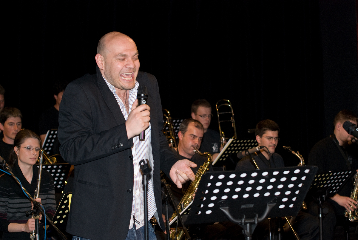 JH Big Band_032_2010.jpg